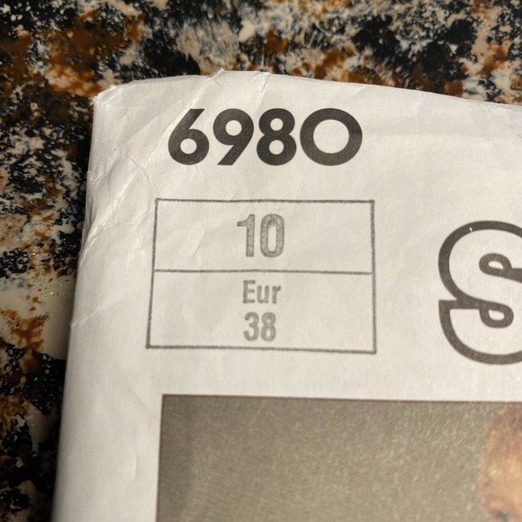 UNCUT - Simplicity 6980 Womens Skirt Jacket Sewing Pattern Size 10. - Picture 2 of 6